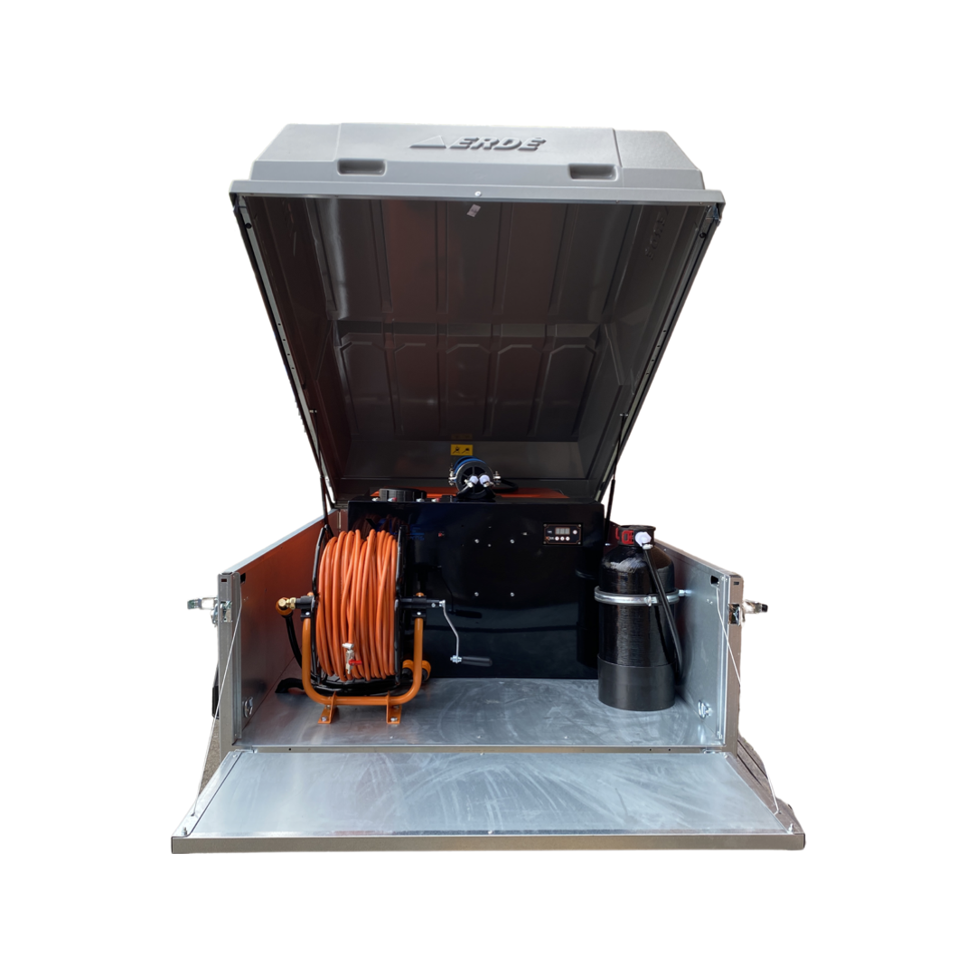 350 LTR Window Cleaning Trailer System 1 Operator Xline Systems