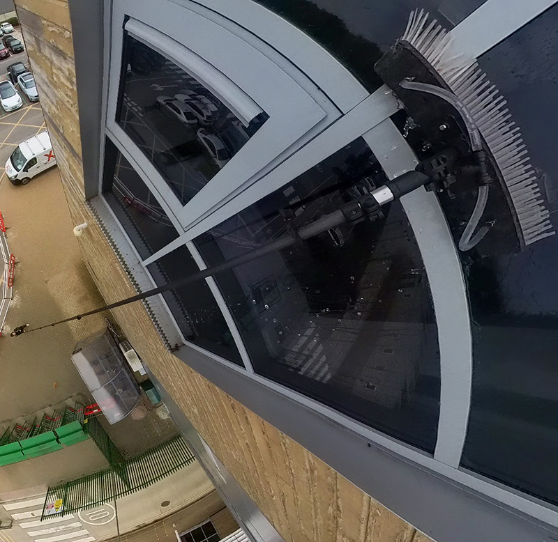 Xline Water Fed Pole - Cleaning at Height